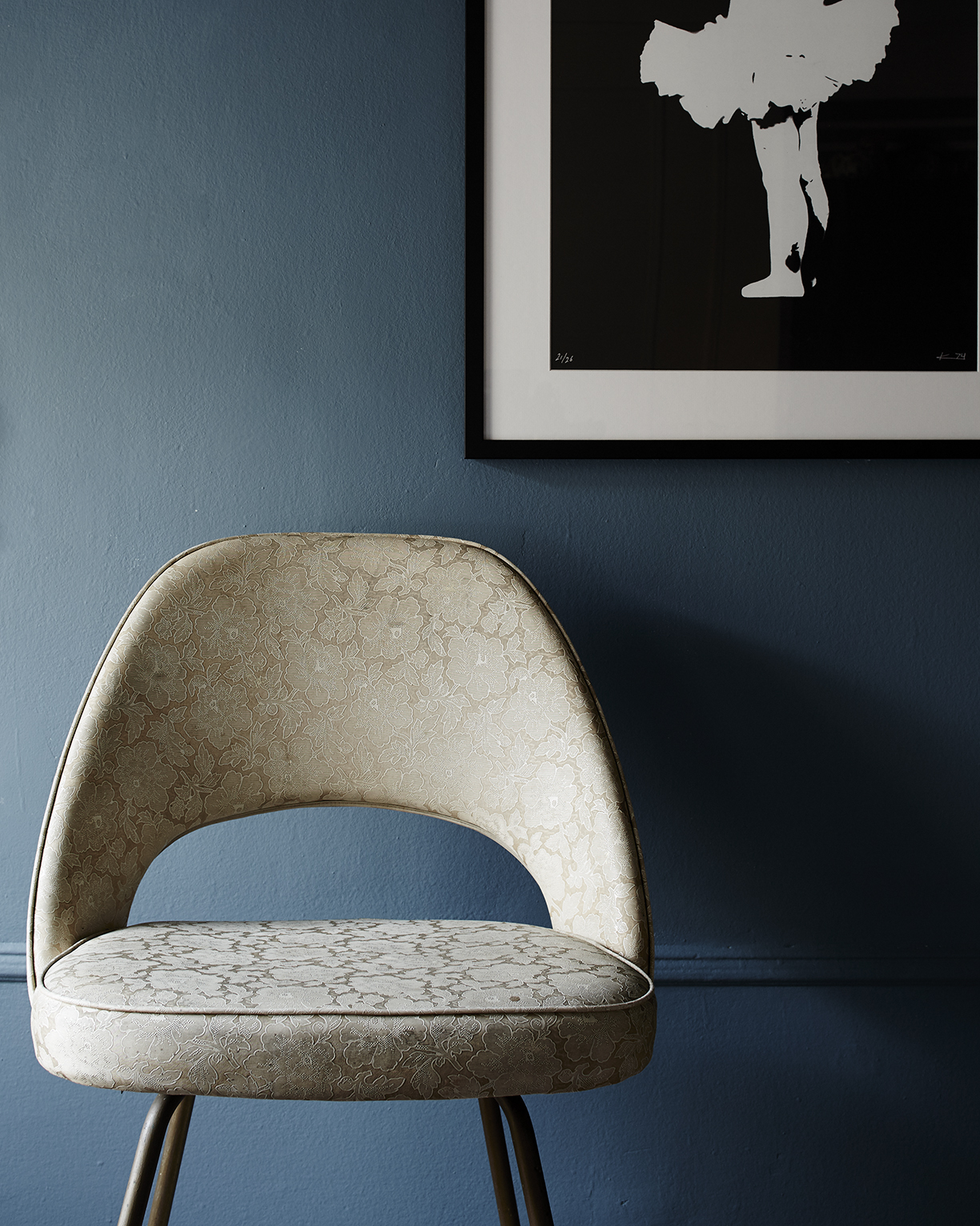 New York Blue Wall Styling Composition