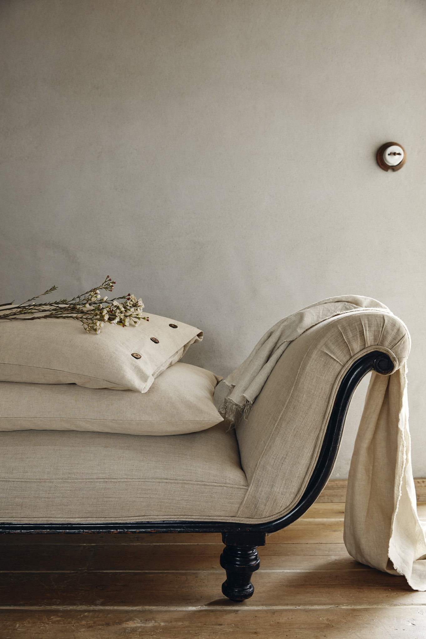 PRIMARK_WELLNESSHOME_WINDOW_BEDROOM_DETAIL_SHOT5_0041_MASTER_72dpi